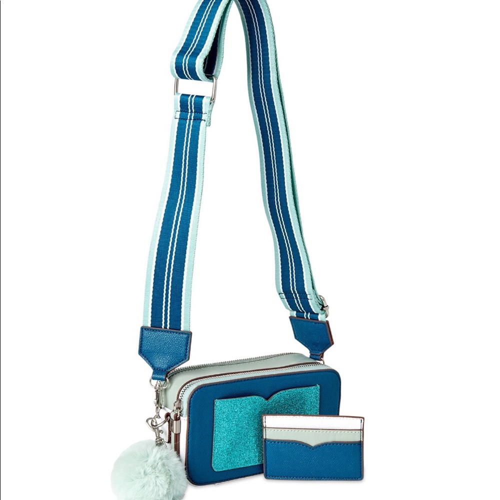 Crossbody bag 4 piece set $15